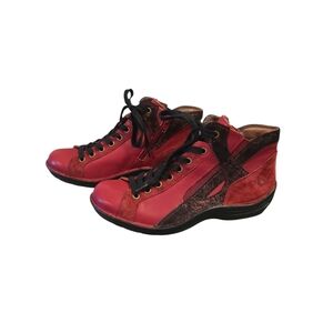 Bionica Leather Ankle Sneakers Shoes – Red Black – Size 7M
